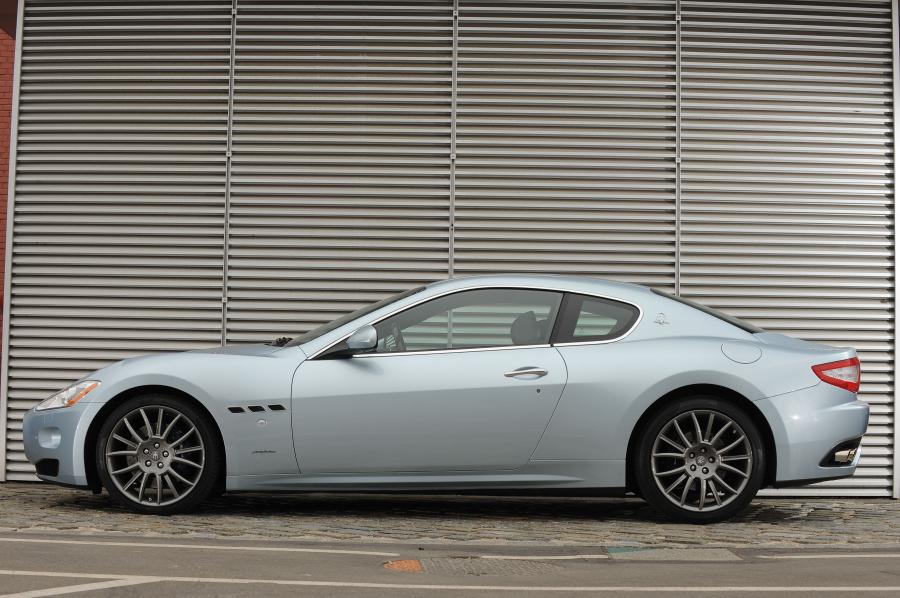  Maserati GranTurismo S Automatic 2009 года  (фото 34 из 86)